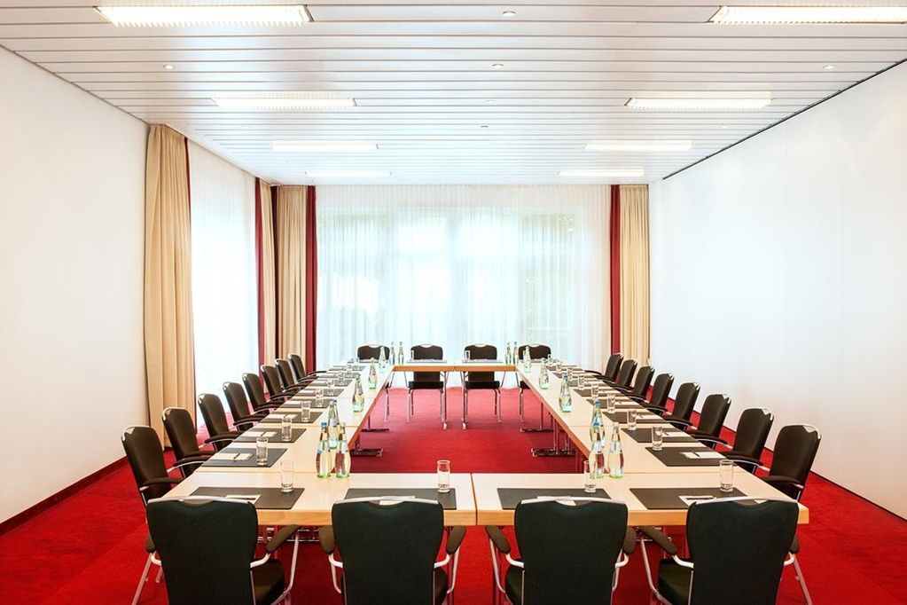 Nh Berlin Potsdam Conference Center Hotel Kleinmachnow Amenities photo