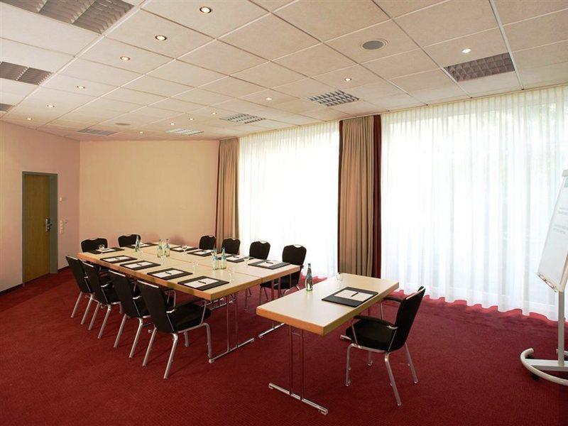 Nh Berlin Potsdam Conference Center Hotel Kleinmachnow Exterior photo